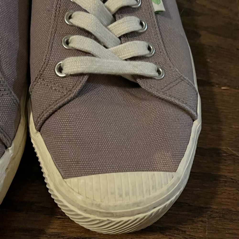 Casual Carimua Sneakers with White Laces - Picture 3 of 7
